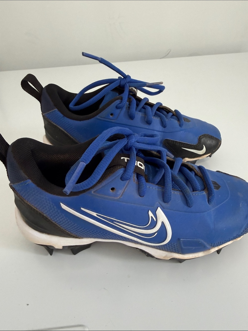 Nike Kids Royal Blue Baseball Cleats with White Swoosh